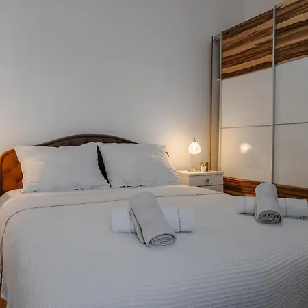 דירה Josipovic ויר