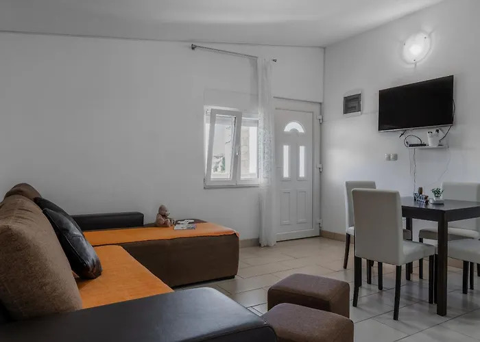 Josipovic Апартаменты Вир